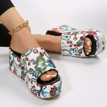 New Round Toe Wedge Embroidered Classic Embroidery Slippers For Women